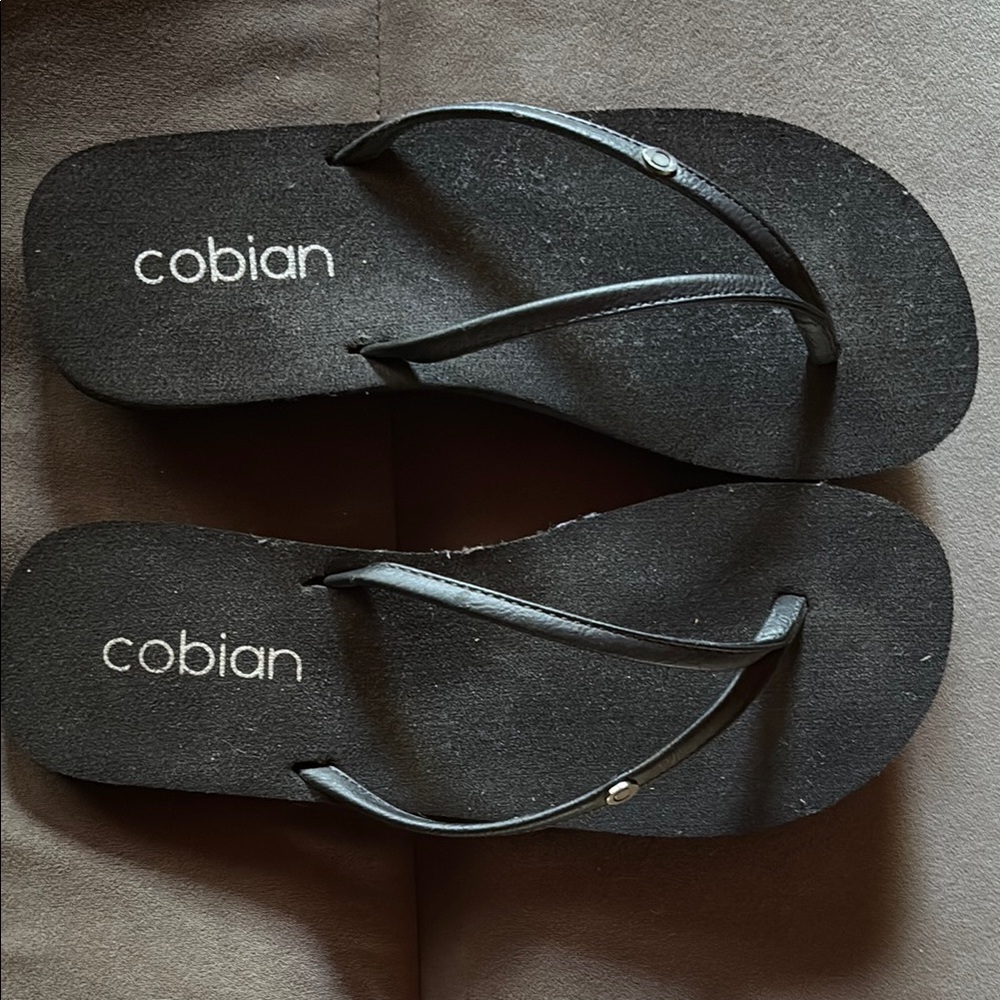 Cobian Classic Black Sandals